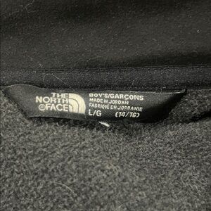 The North Face Boys' Black Fleece Pullover